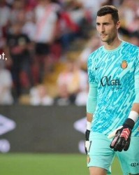 半岛体育入口-里昂官方：马洛卡门将格雷夫加盟，签约至2029年&amp;转会费400万欧