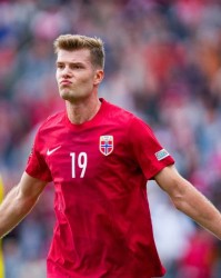 西记者：瑟洛特不想当替补要求离队，马竞标3500万欧价格