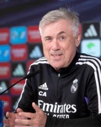 半岛体育全站-安切洛蒂：本泽马会留下 我会继续执教皇马