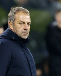 半岛体育app下载-弗里克：对手少两人巴萨却只发挥出五成的水平，我对此很不满意