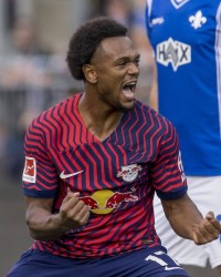 半岛体育入口-德天空：莱比锡愿意放奥蓬达离队&amp;要价超4000万欧，尤文很感兴趣