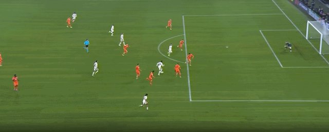 1733873311002019782.gif rBUBsmdYuAmARhE0AG_mrCBx3Dc853.gif